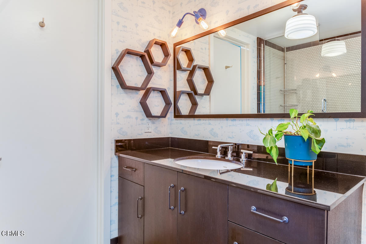 4111 Sunset Boulevard, Unit 225 Los Angeles, CA 90029 - Photo 21 of 42 MLS-35