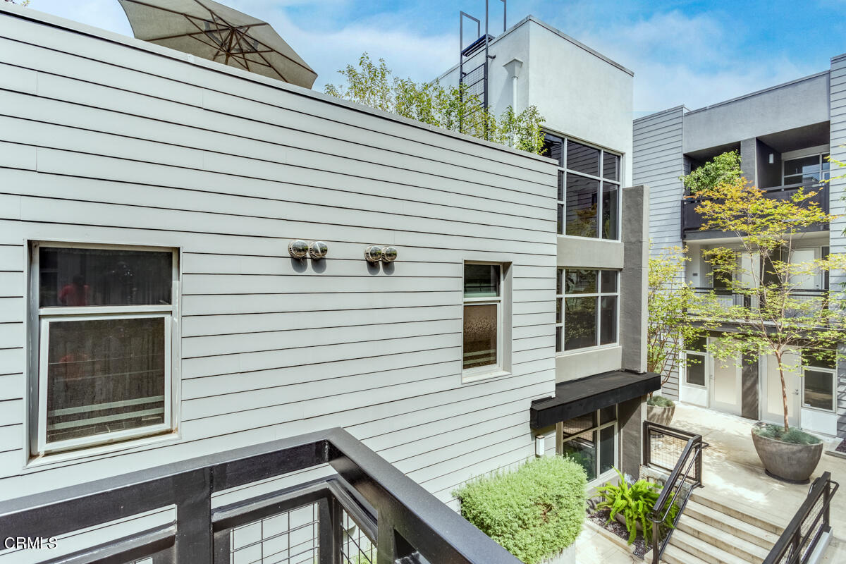 4111 Sunset Boulevard, Unit 225 Los Angeles, CA 90029 - Photo 35 of 42 MLS-60