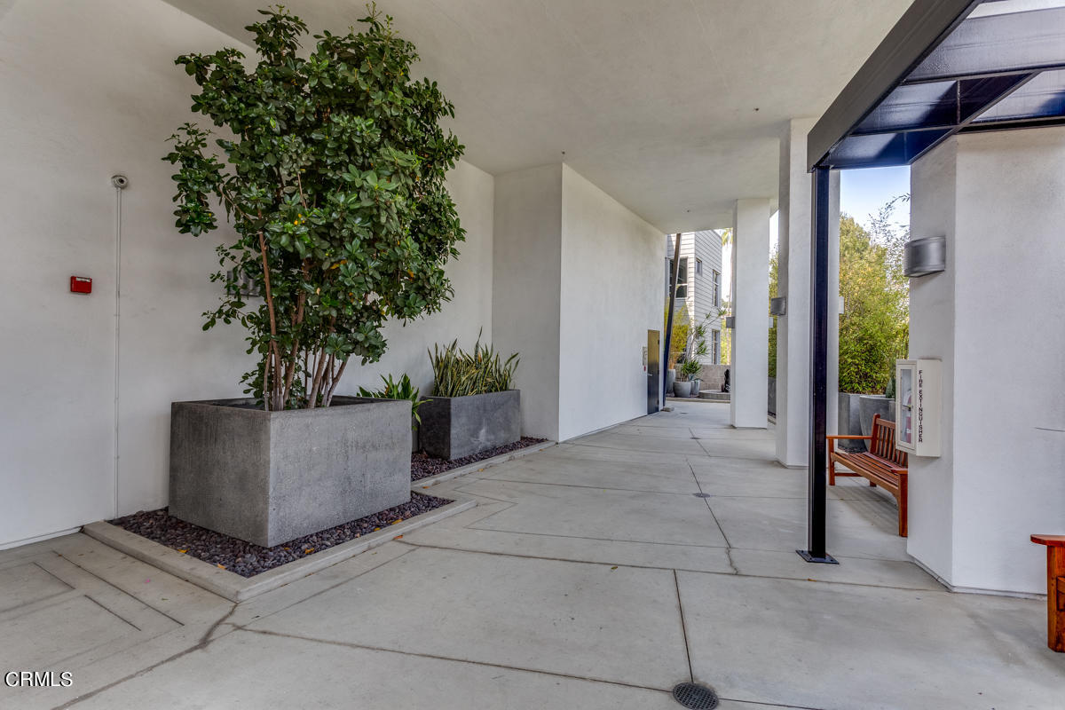 4111 Sunset Boulevard, Unit 225 Los Angeles, CA 90029 - Photo 36 of 42 MLS-5