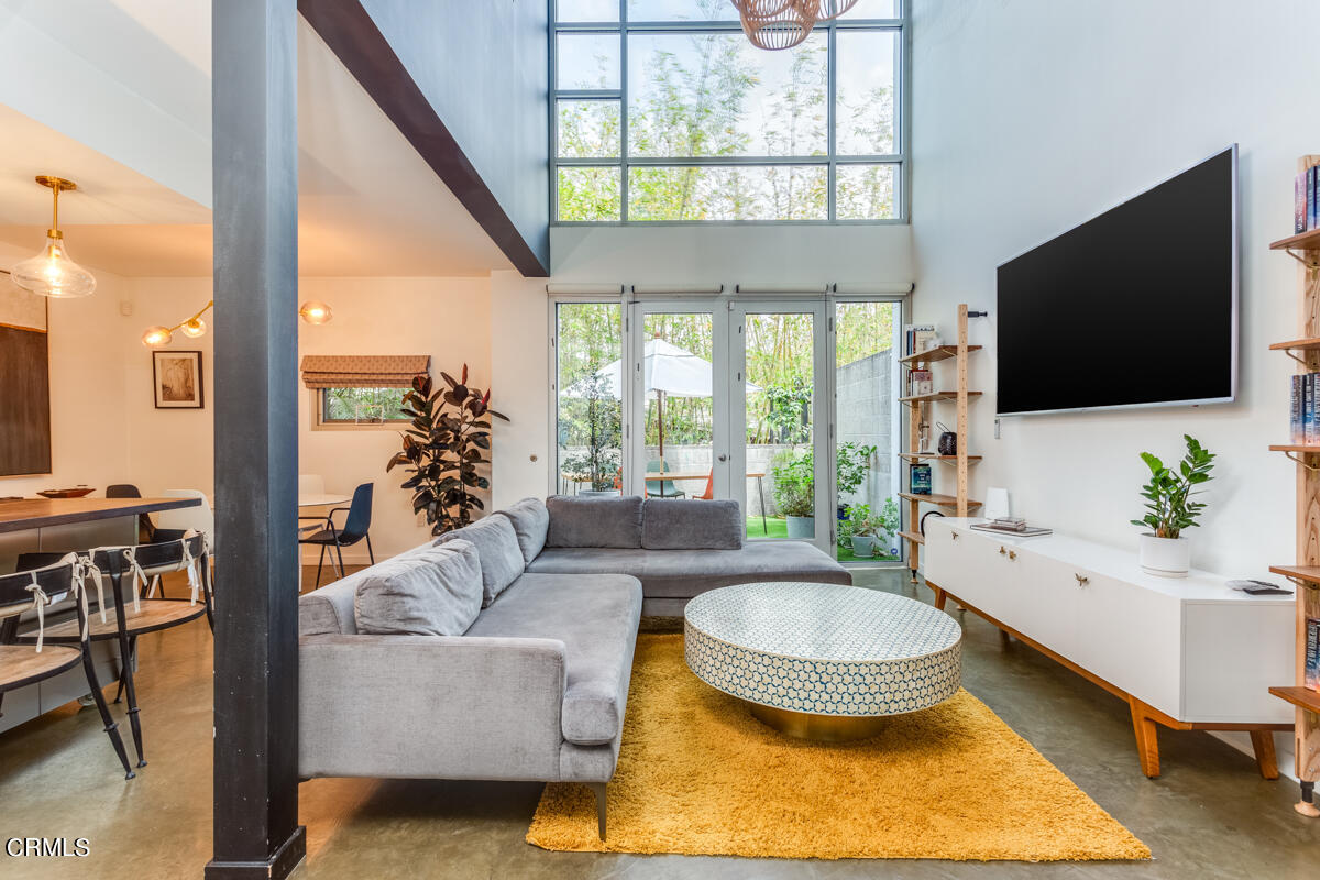 4111 Sunset Boulevard, Unit 225 Los Angeles, CA 90029 - Photo 5 of 42 MLS-20