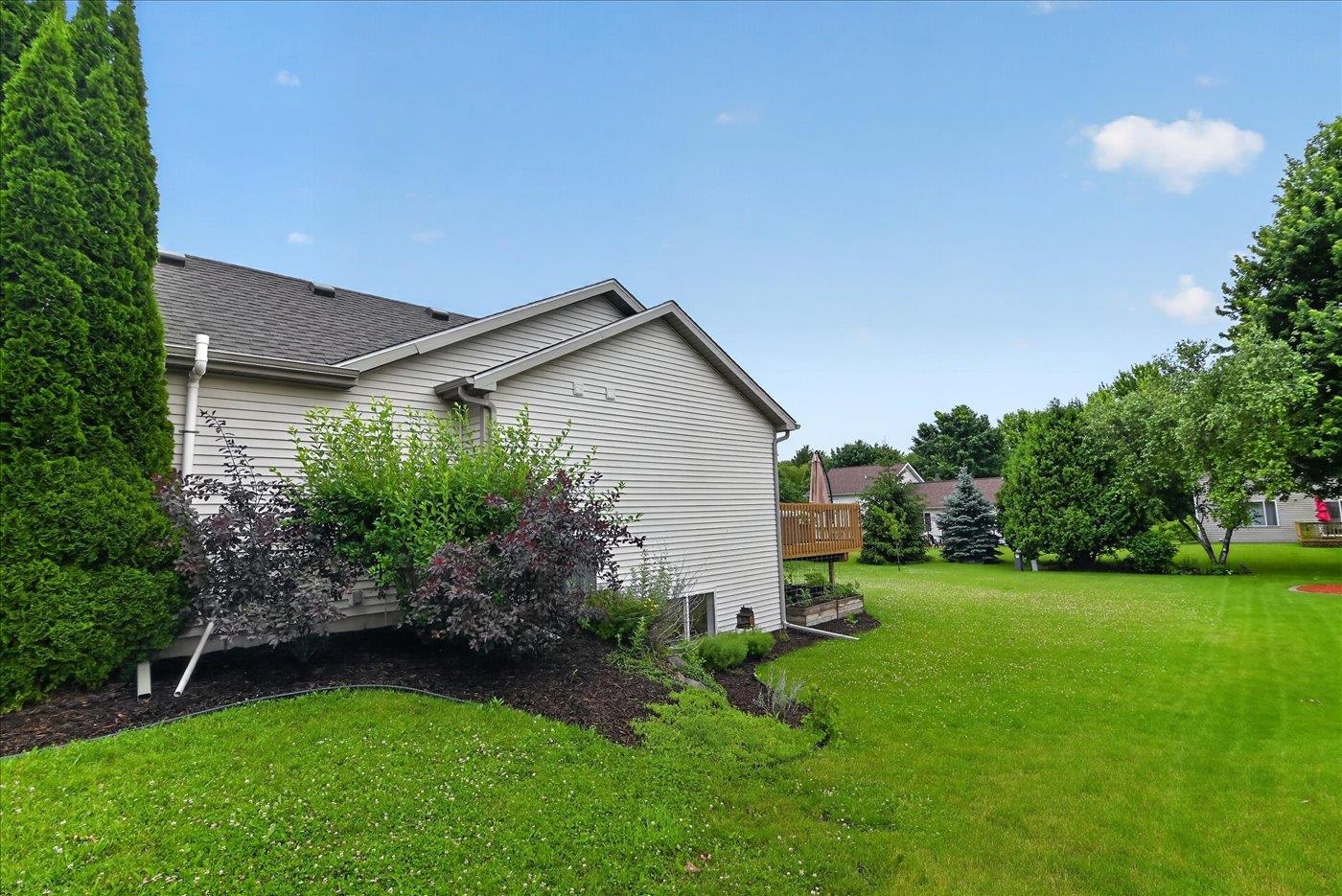 204 Weald Bridge Road Cottage Grove, WI 53527 - Photo 35 of 37