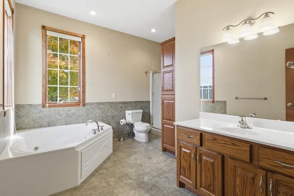 $369,900 | 1330 North 10th Street, Lake City, MN 55041