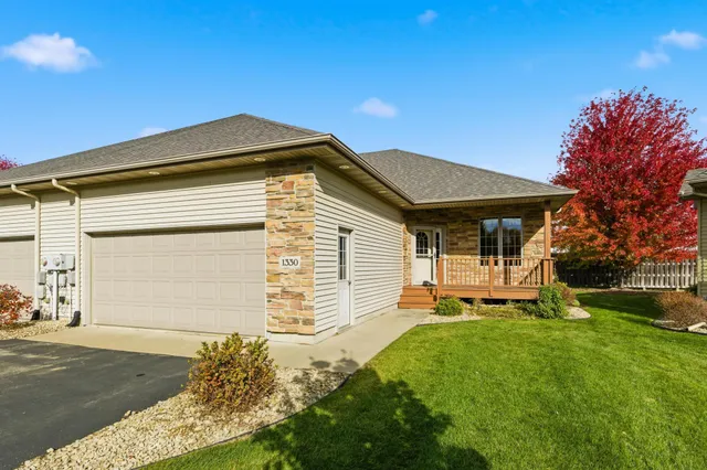 $369,900 | 1330 North 10th Street, Lake City, MN 55041