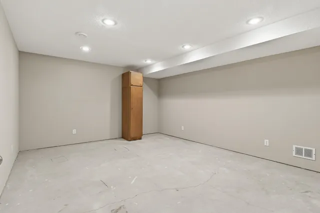 $369,900 | 1330 North 10th Street, Lake City, MN 55041