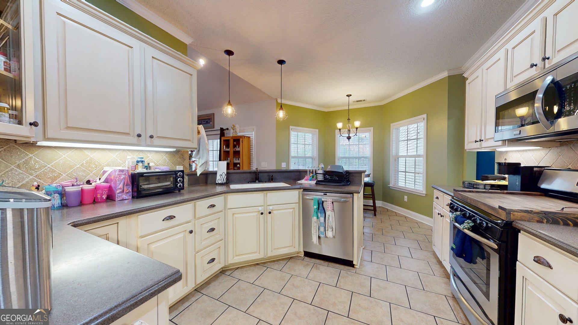 643 Buie Road Brooklet, GA 30415 - Photo 8 of 34