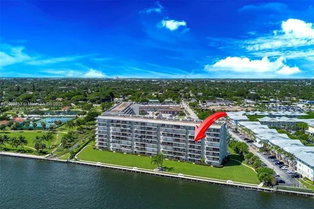 $2,600 | 801 Lake Shore Drive, Unit 502, Lake Park, FL 33403