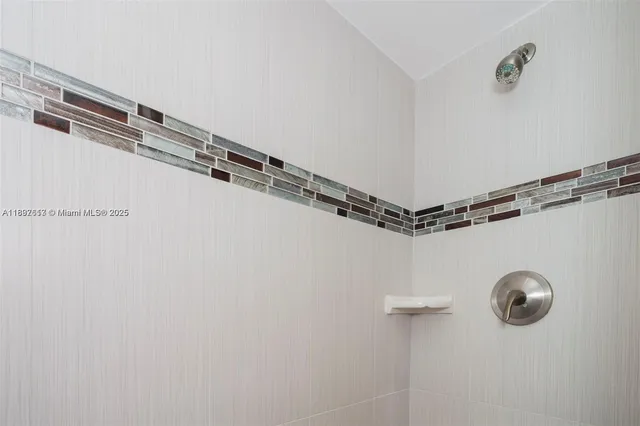 $2,600 | 801 Lake Shore Drive, Unit 502, Lake Park, FL 33403