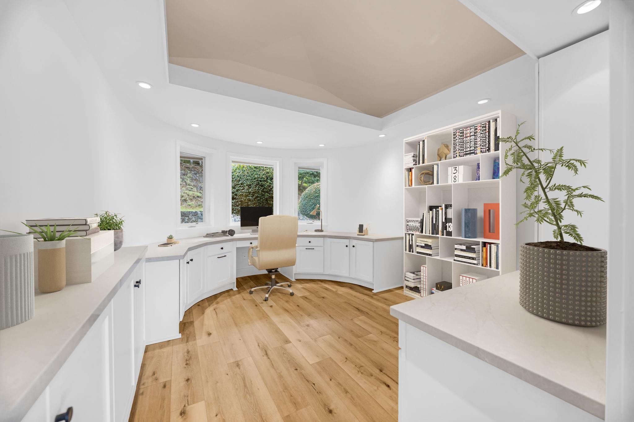 7733 Kula Highway Kula, HI 96790 - Photo 28 of 43 a living room with stainless steel appliances furniture a flat screen tv and a table
