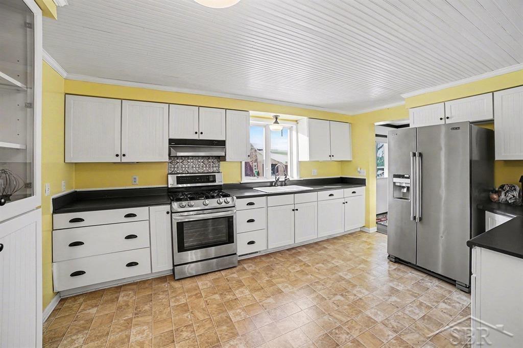 11851 North Crystal Road Vestaburg, MI 48891 - Photo 9 of 52