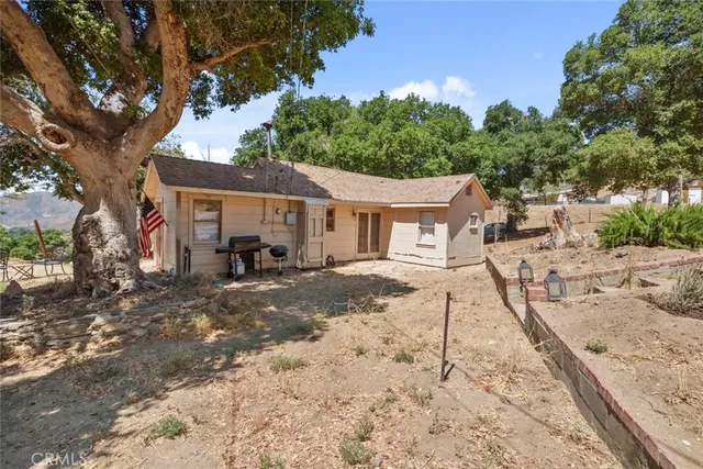 $777,000 | 39813 Calle Carona, Green Valley, CA 91390