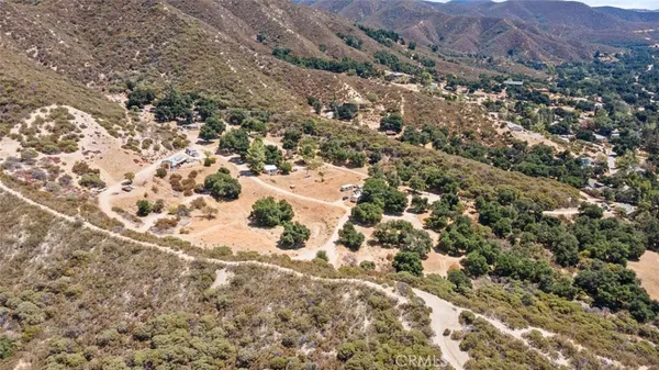 $750,000 | 39813 Calle Carona, Green Valley, CA 91390