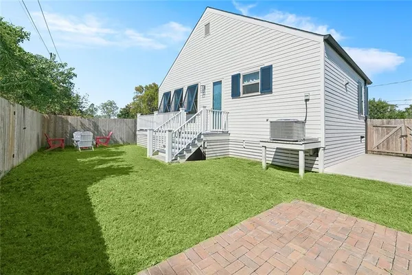 $275,000 | 7216 Claiborne Court, Arabi, LA 70032