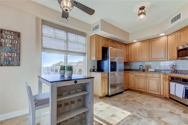 $8,500 | 521 Mandalay Avenue, Unit 1109, Clearwater Beach, FL 33767