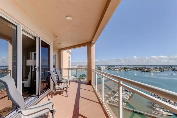 $8,500 | 521 Mandalay Avenue, Unit 1109, Clearwater Beach, FL 33767