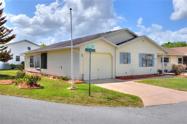 $215,000 | 4861 Squire Hollow Drive, Lakeland, FL 33811