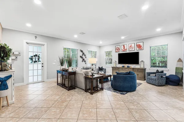 $1,299,000 | 206 Botanica Drive, Jupiter, FL 33458