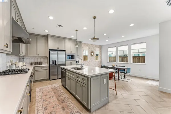 $792,000 | 133 East Frost Dr Mountain, Tracy, CA 95391
