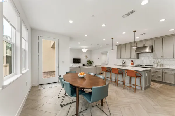$792,000 | 133 East Frost Dr Mountain, Tracy, CA 95391