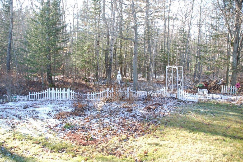 23 Canterbury Road Brewer, ME 04412 - Photo 15 of 19 Awesome Yard abuts 10 acre Nature...