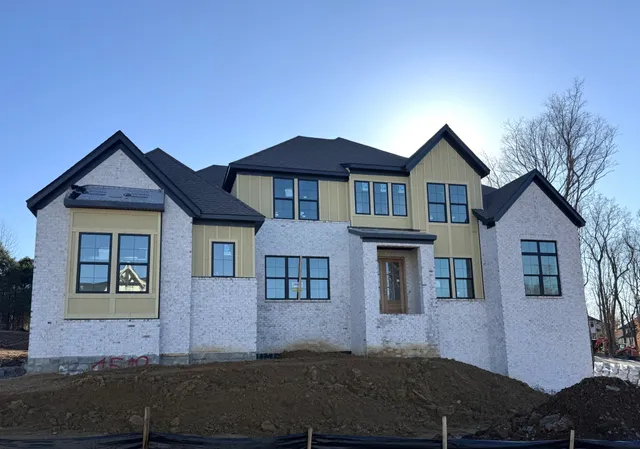 $2,179,900 | 5721 Nola Drive, Arrington, TN 37014