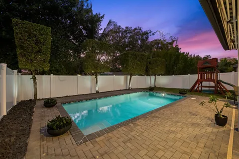 $879,500 | 4919 Whispering Way, Fort Lauderdale, FL 33312