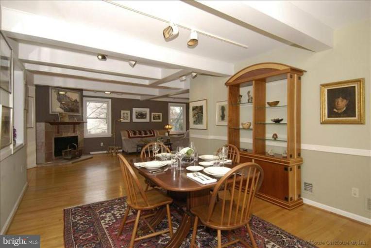 7507 Arden Road Cabin John, MD 20818 - Photo 23 of 30 Dining room