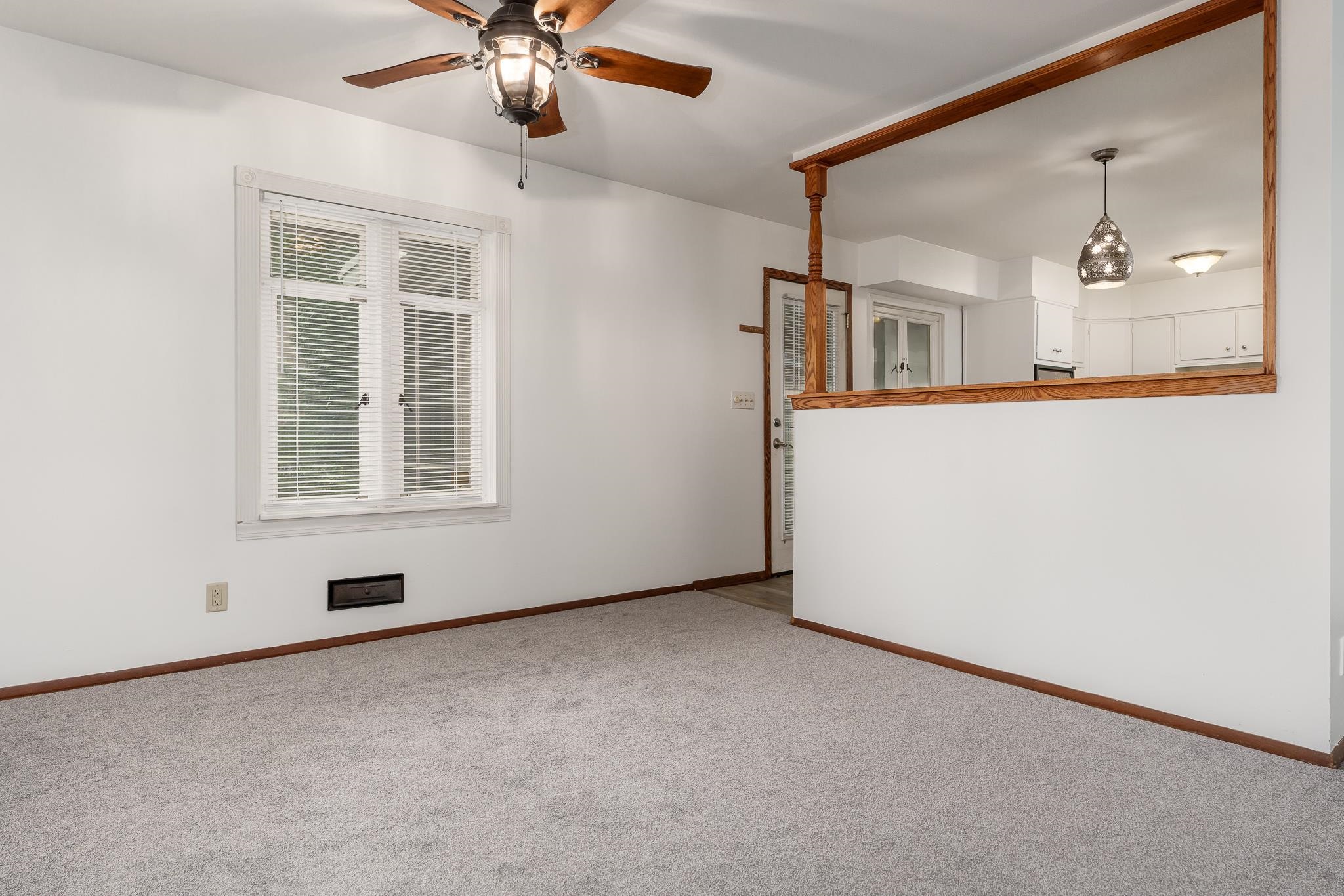 5106 Highcrest Road Rockford, IL 61107 - Photo 7 of 40 Gallery Image 7