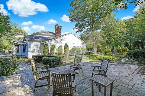 $1,639,000 | 6116 South County Line Road, Burr Ridge, IL 60527