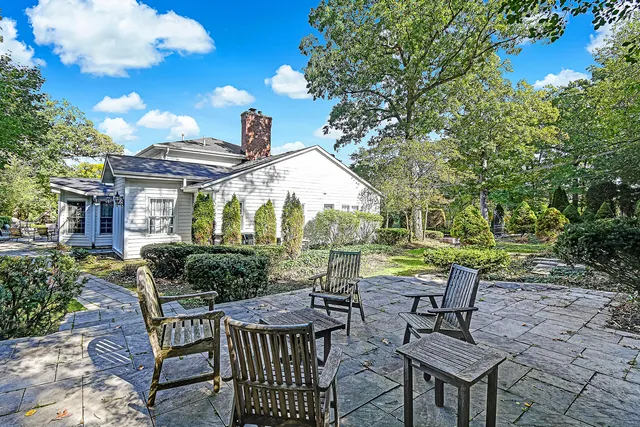 $1,639,000 | 6116 South County Line Road, Burr Ridge, IL 60527