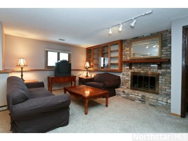 7711 Heritage Road Eden Prairie, MN 55346 - Photo 3 of 10 Gallery Image 3