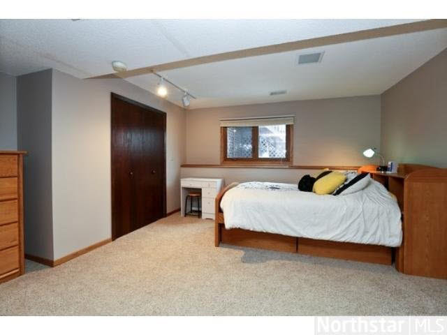 7711 Heritage Road Eden Prairie, MN 55346 - Photo 10 of 10 Gallery Image 10