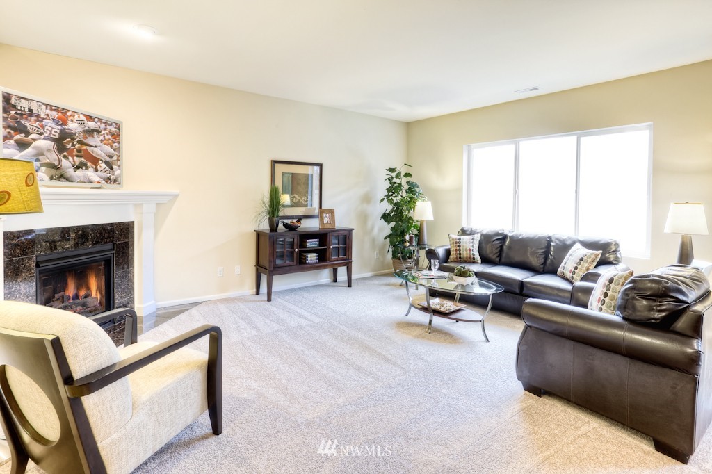3320 177th (4) Place Southeast Bothell, WA 98012 - Photo 2 of 10 Gallery Image 2