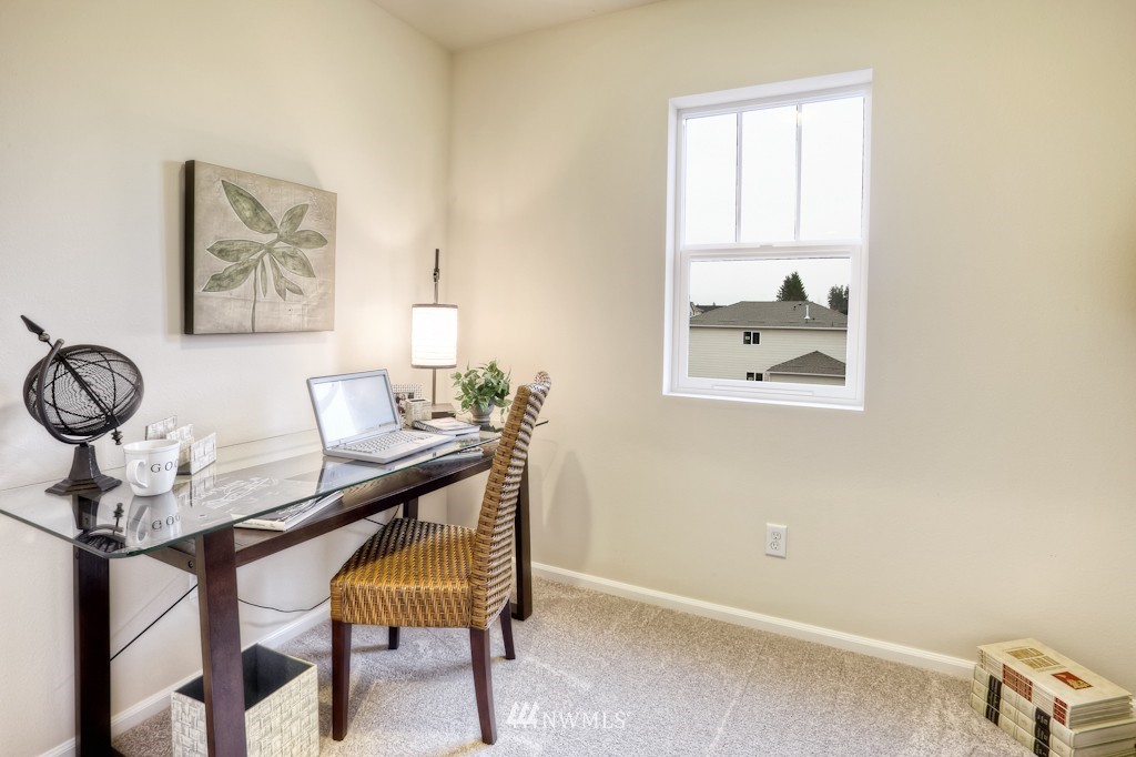 3320 177th (4) Place Southeast Bothell, WA 98012 - Photo 8 of 10 Gallery Image 8
