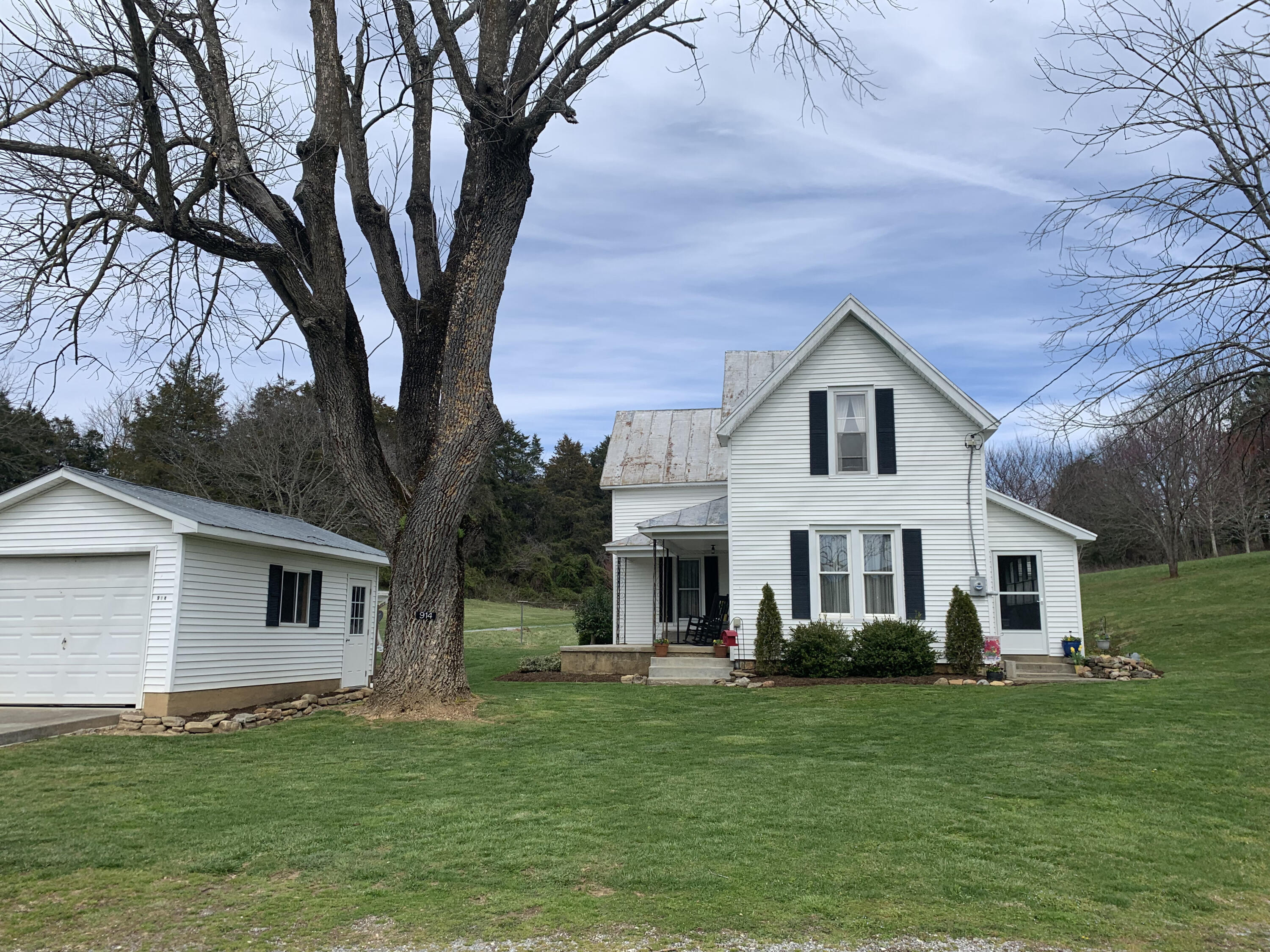 914 Prease Road Buchanan, VA 24066 - Photo 18 of 23 front view