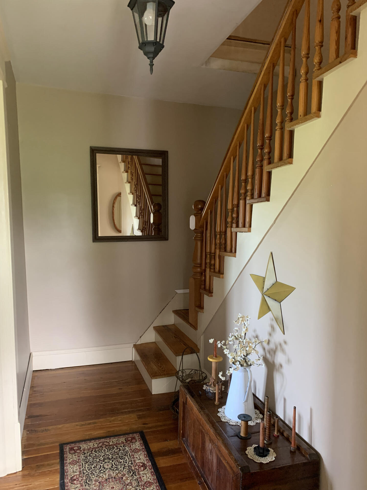 914 Prease Road Buchanan, VA 24066 - Photo 6 of 23 entryway