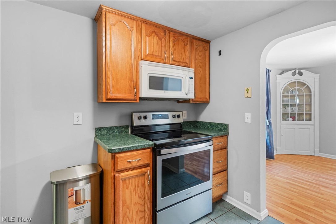 38524 Wood Road Willoughby, OH 44094 - Photo 16 of 36