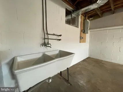 $260,000 | 226 Sycamore Road, Reading, PA 19611