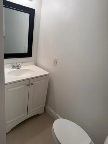 $2,700 | 4702 Waterview Circle, Palm Springs, FL 33461