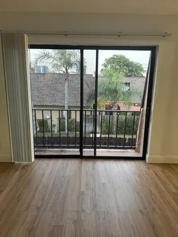 $2,700 | 4702 Waterview Circle, Palm Springs, FL 33461