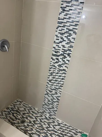 $2,700 | 4702 Waterview Circle, Palm Springs, FL 33461