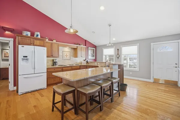 $819,000 | 3 Frost Lane, Hadley, MA 01035