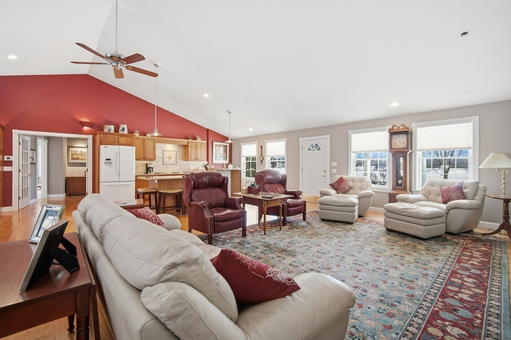 3 Frost Lane Hadley, MA 01035 - Photo 7 of 42