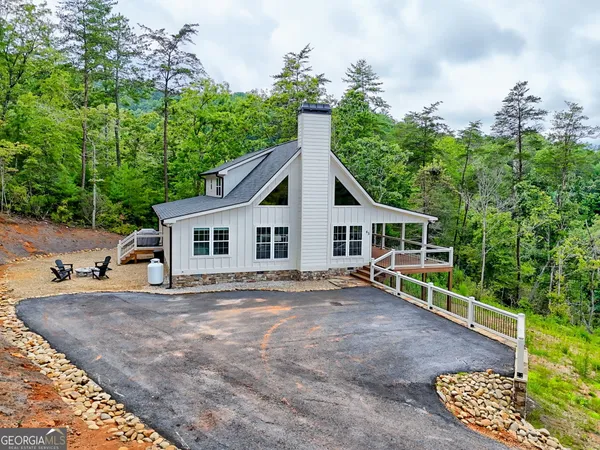 $635,000 | 63 Redwood Lane, Tiger, GA 30576