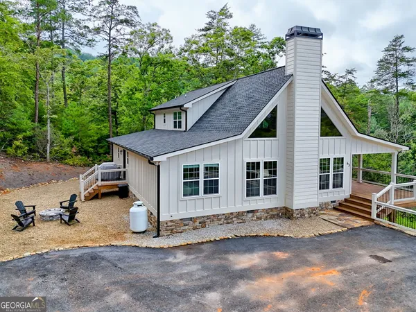 $635,000 | 63 Redwood Lane, Tiger, GA 30576