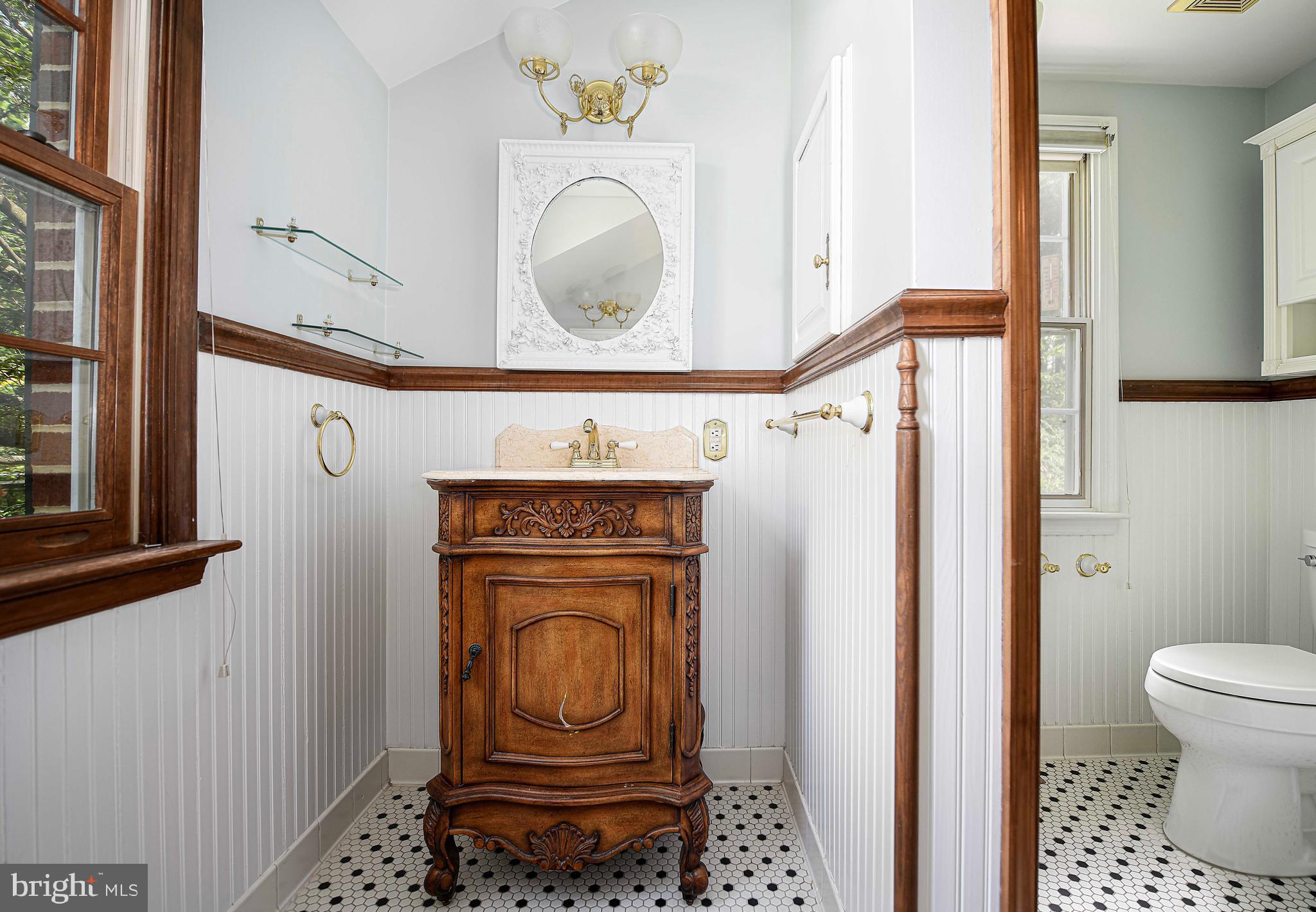 417 Terrace Way Towson, MD 21204 - Photo 31 of 73 Private business!