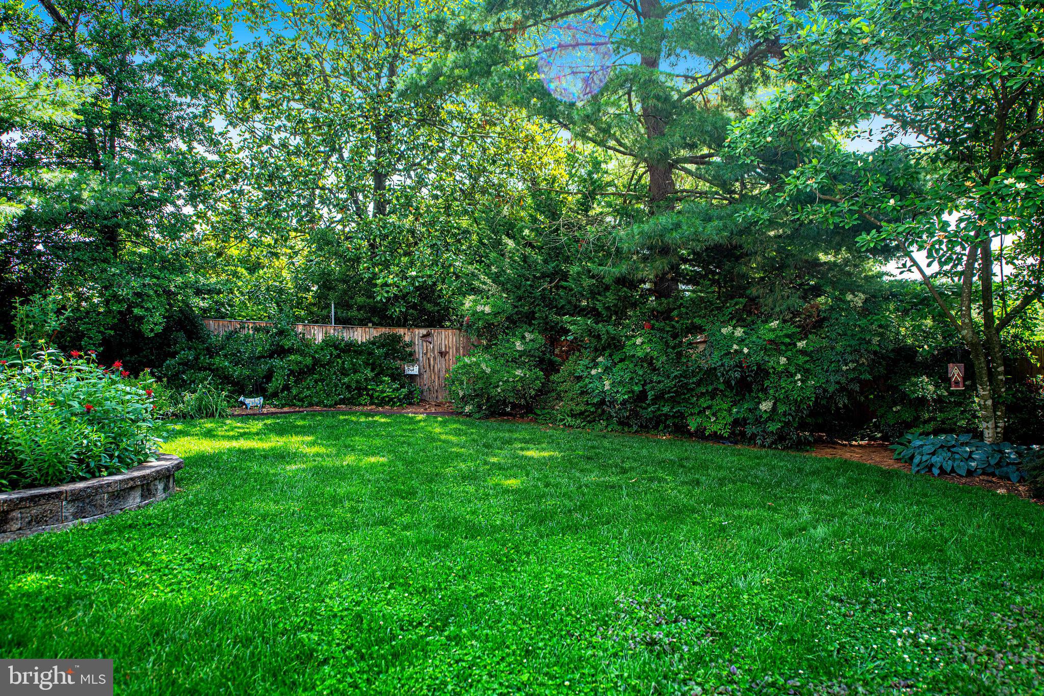 417 Terrace Way Towson, MD 21204 - Photo 39 of 73 Relax in this private backyard!