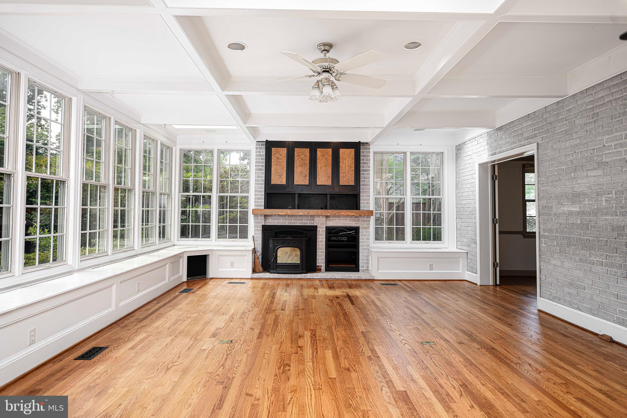 417 Terrace Way Towson, MD 21204 - Photo 8 of 73 Built in storage benches.