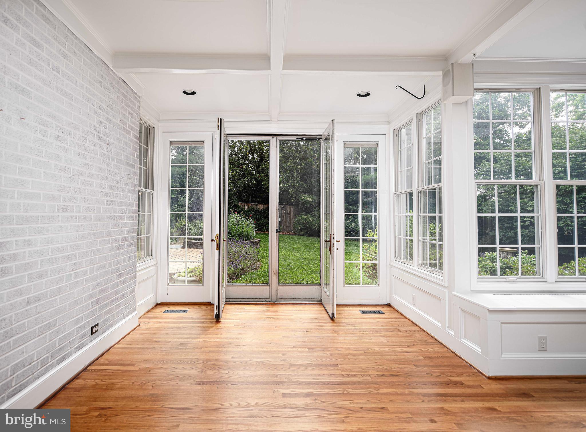 417 Terrace Way Towson, MD 21204 - Photo 10 of 73