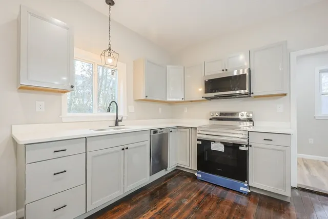 $539,000 | 135 Washburn Street, Taunton, MA 02780