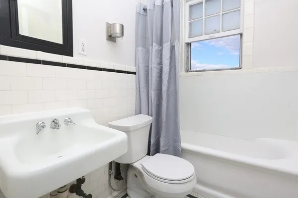 $2,000 | 16 Chauncy Street, Unit 48, Cambridge, MA 02138